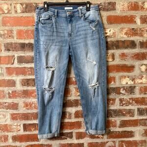 P178 / #232 TheMogan Frankie Distressed Girlfriend Jean
